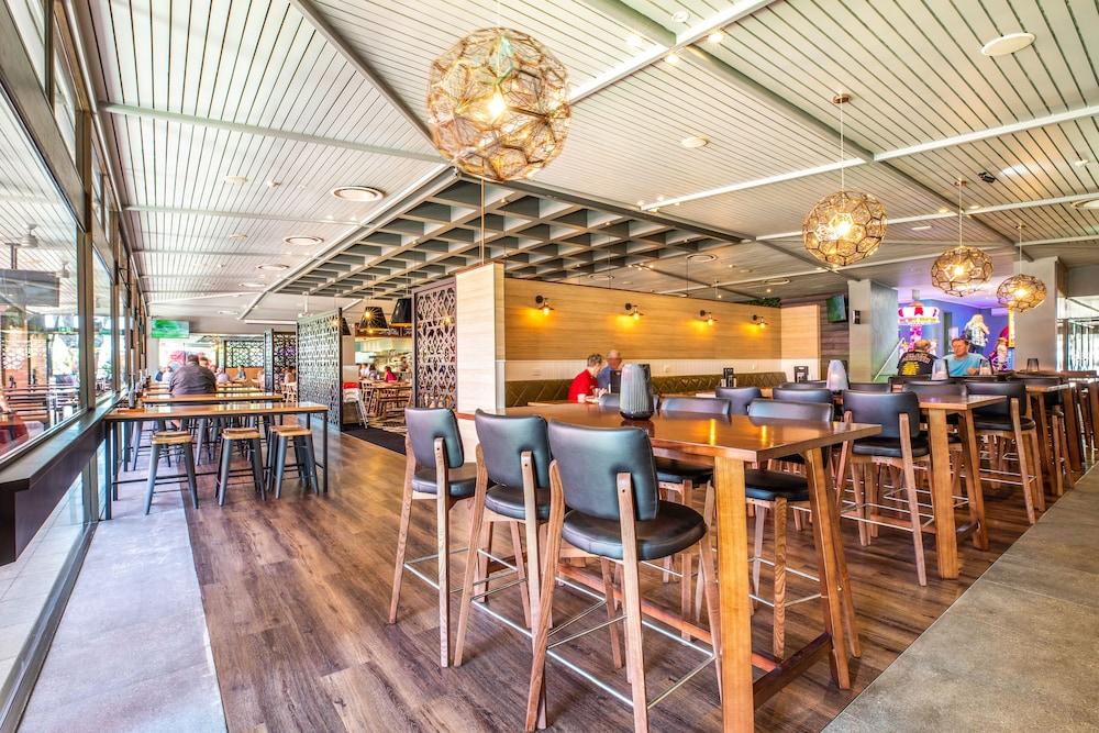 Nightcap At The Ranch Hotel Macquarie Park Exterior foto